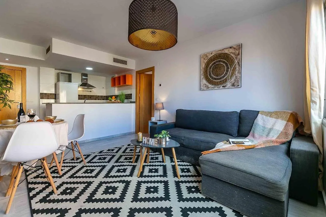 Carlos Haya Beautiful Apartment With Parking Μάλαγα