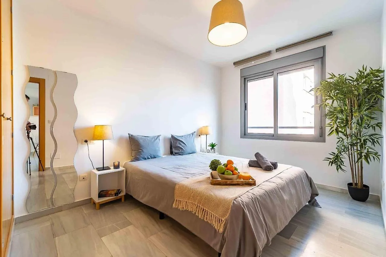 Carlos Haya Beautiful Apartment With Parking Μάλαγα 0*,